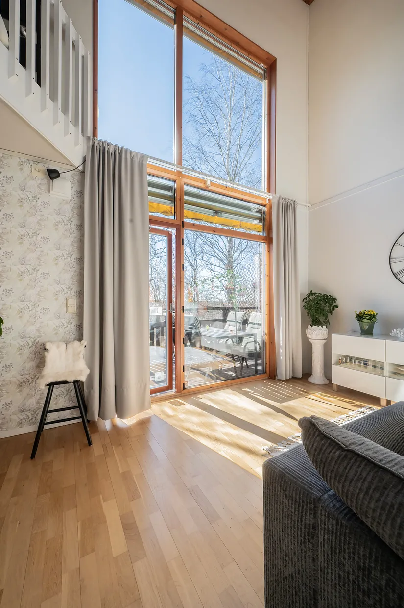 Radhus, Väpnarevägen 57, Huddinge