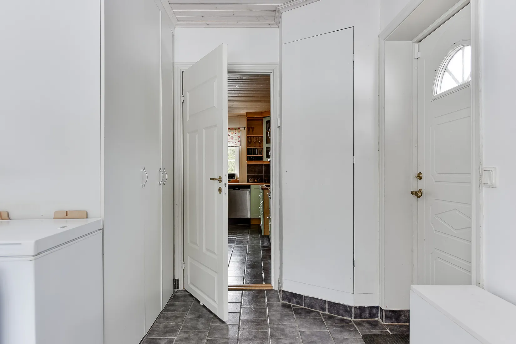 Villa, Mellansvartbäck 100, Bjännsjö, Umeå