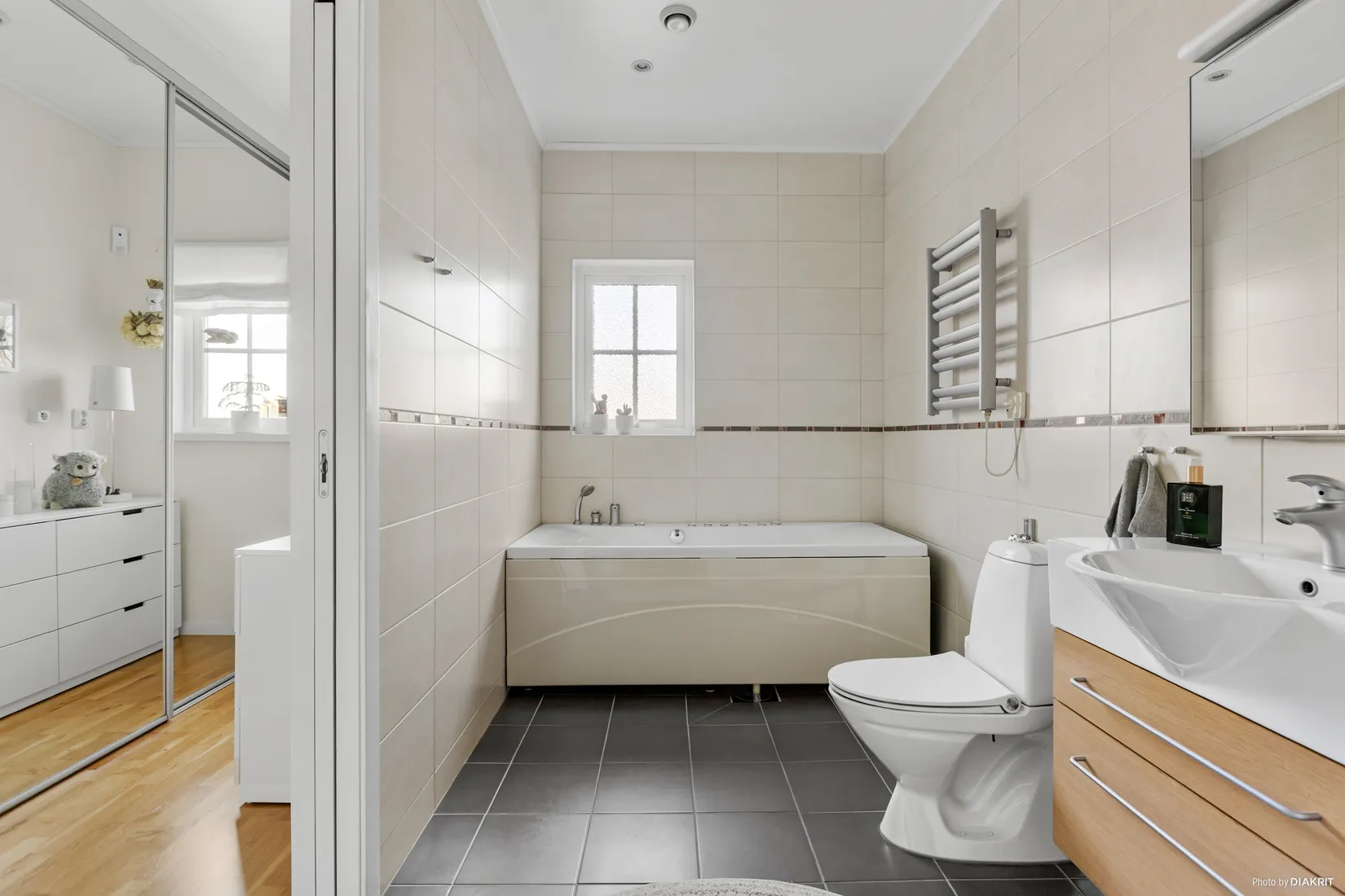 Villa, Brunsoppsvägen 20, Ekeby-Almby, Örebro