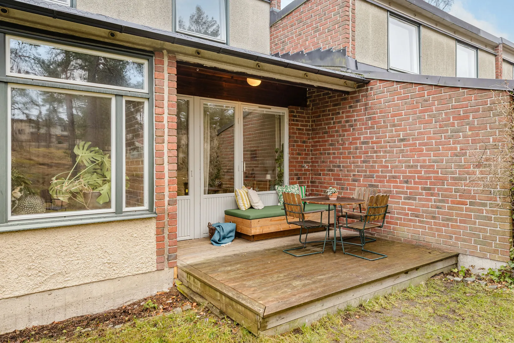 Bostadsrätt, Radhus, Riksrådsvägen 75, Bagarmossen, Stockholm