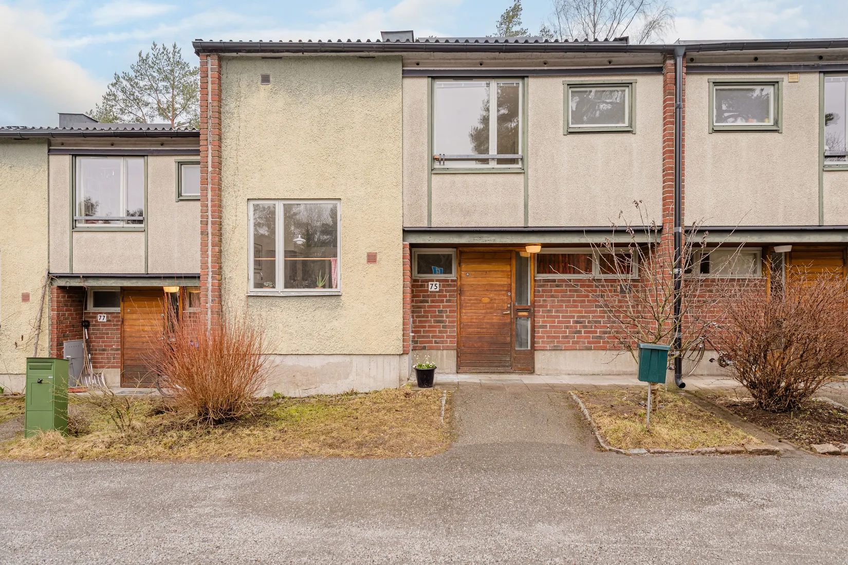 Bostadsrätt, Radhus, Riksrådsvägen 75, Bagarmossen, Stockholm