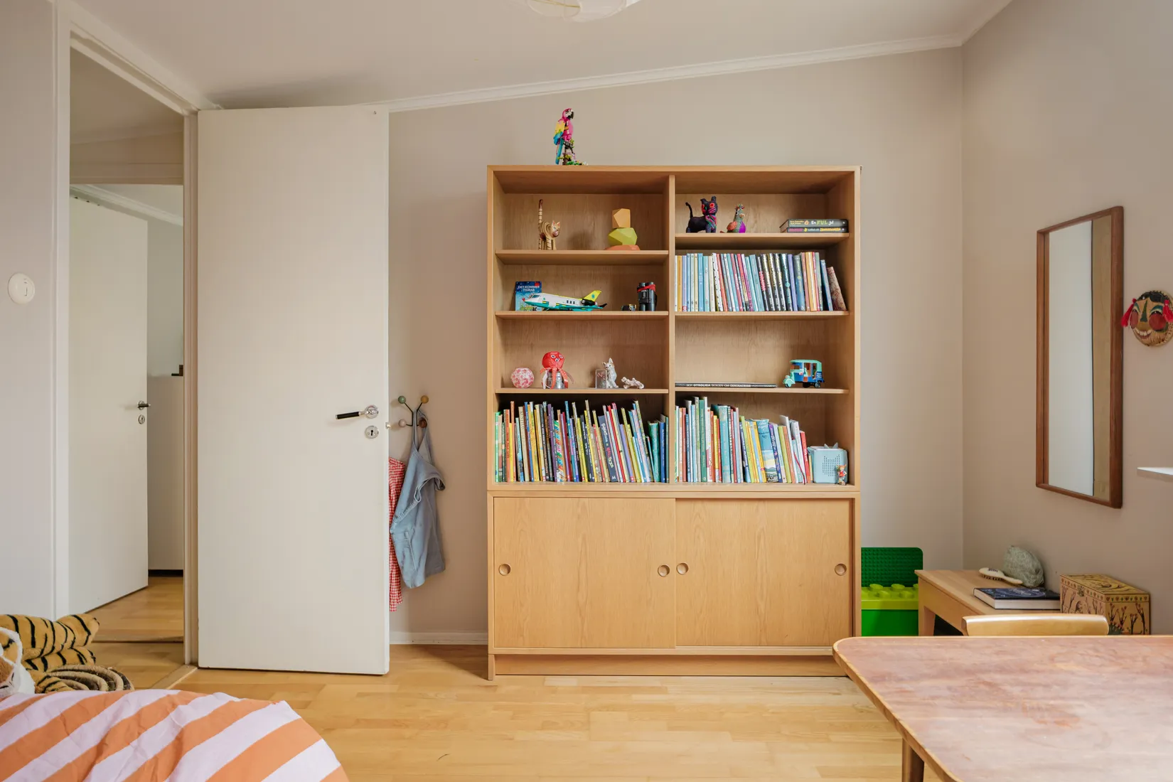 Bostadsrätt, Radhus, Riksrådsvägen 75, Bagarmossen, Stockholm