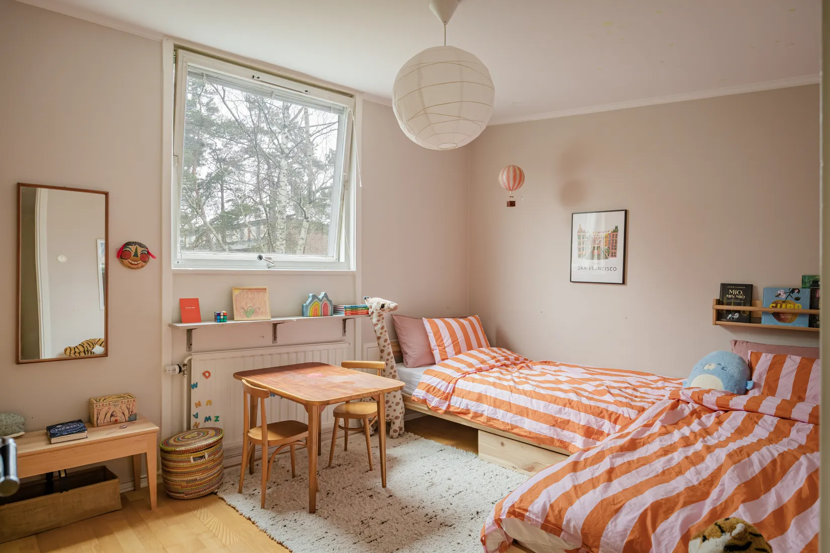 Bostadsrätt, Radhus, Riksrådsvägen 75, Bagarmossen, Stockholm