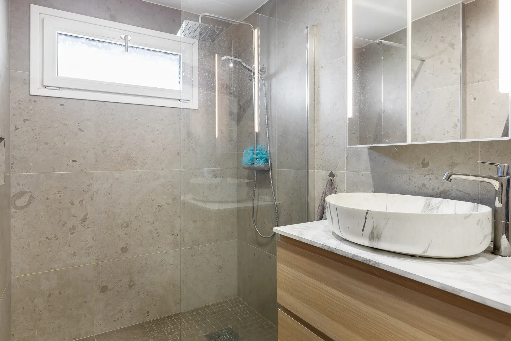 Villa, Tvärvägen 7, Kungsängen/Centrum, Upplands-Bro