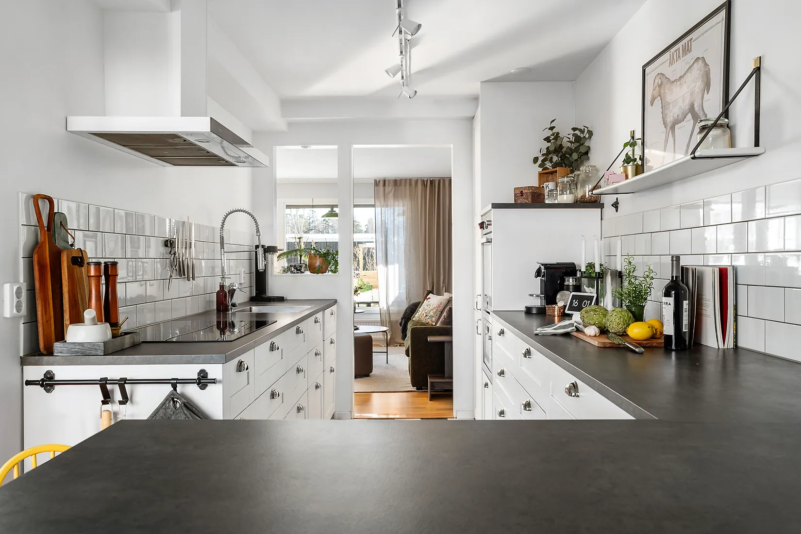 Radhus, Porslinsstigen 9, Brunna, Upplands-Bro