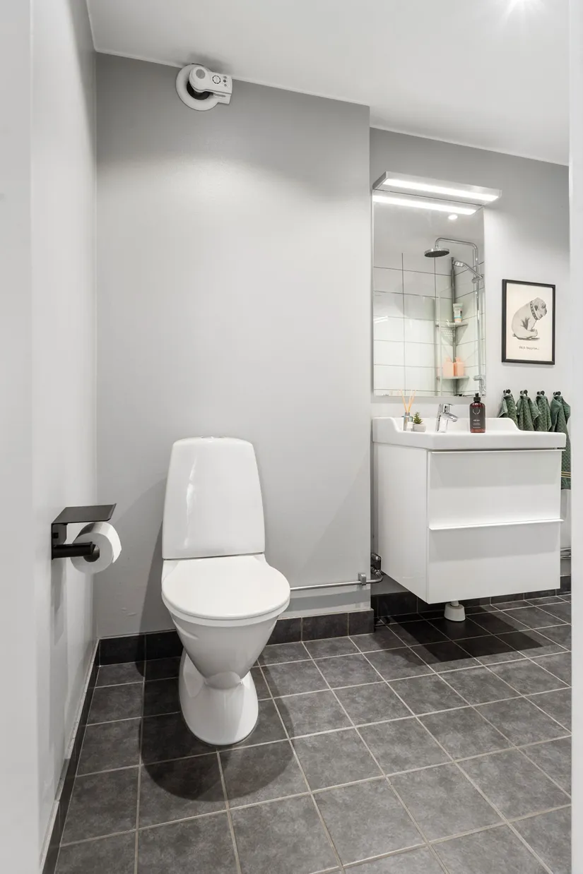 Radhus, Porslinsstigen 9, Brunna, Upplands-Bro