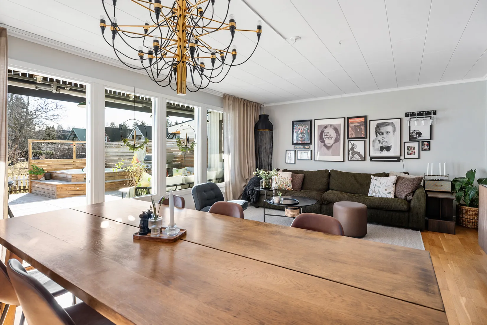 Radhus, Porslinsstigen 9, Brunna, Upplands-Bro