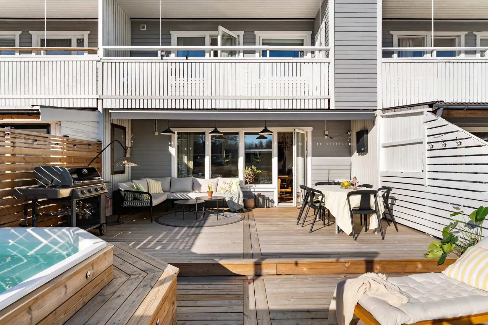 Radhus, Porslinsstigen 9, Brunna, Upplands-Bro