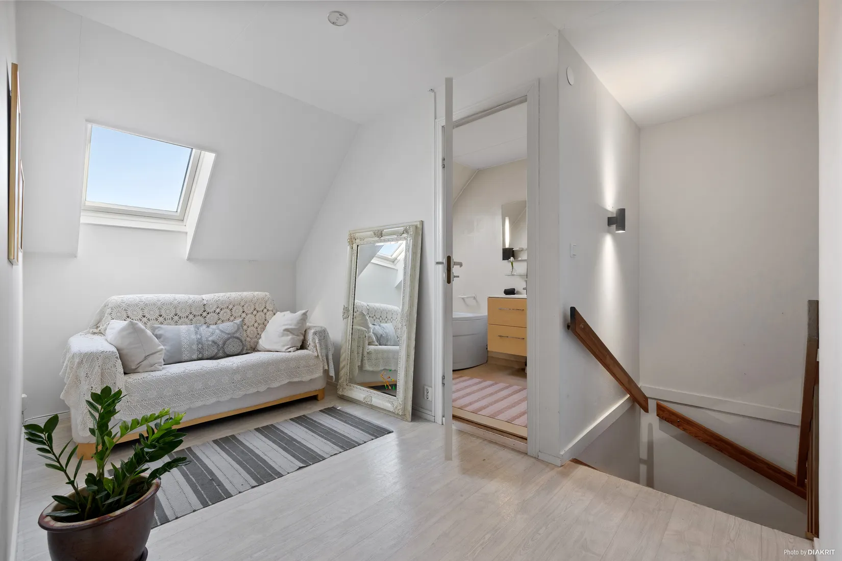 Villa, Radhus, Vattenmåravägen 20, Sjukyrkoberget, Upplands Väsby