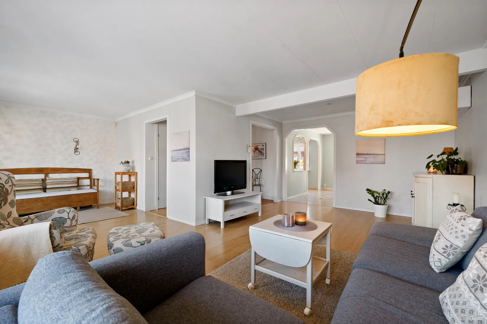 Villa, Radhus, Vattenmåravägen 20, Sjukyrkoberget, Upplands Väsby