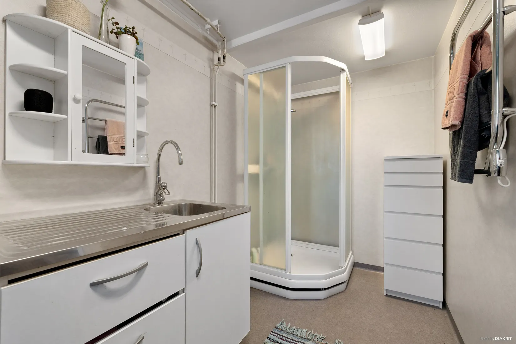 Villa, Radhus, Vattenmåravägen 20, Sjukyrkoberget, Upplands Väsby