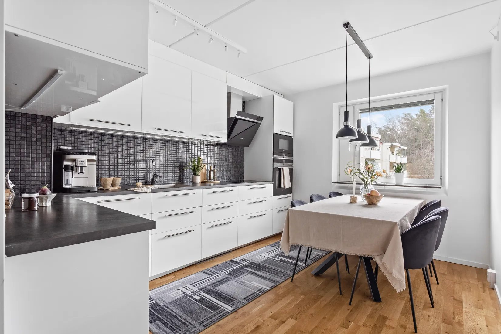 Bostadsrätt, Axvägen 15, 1tr, Viksjö, Järfälla