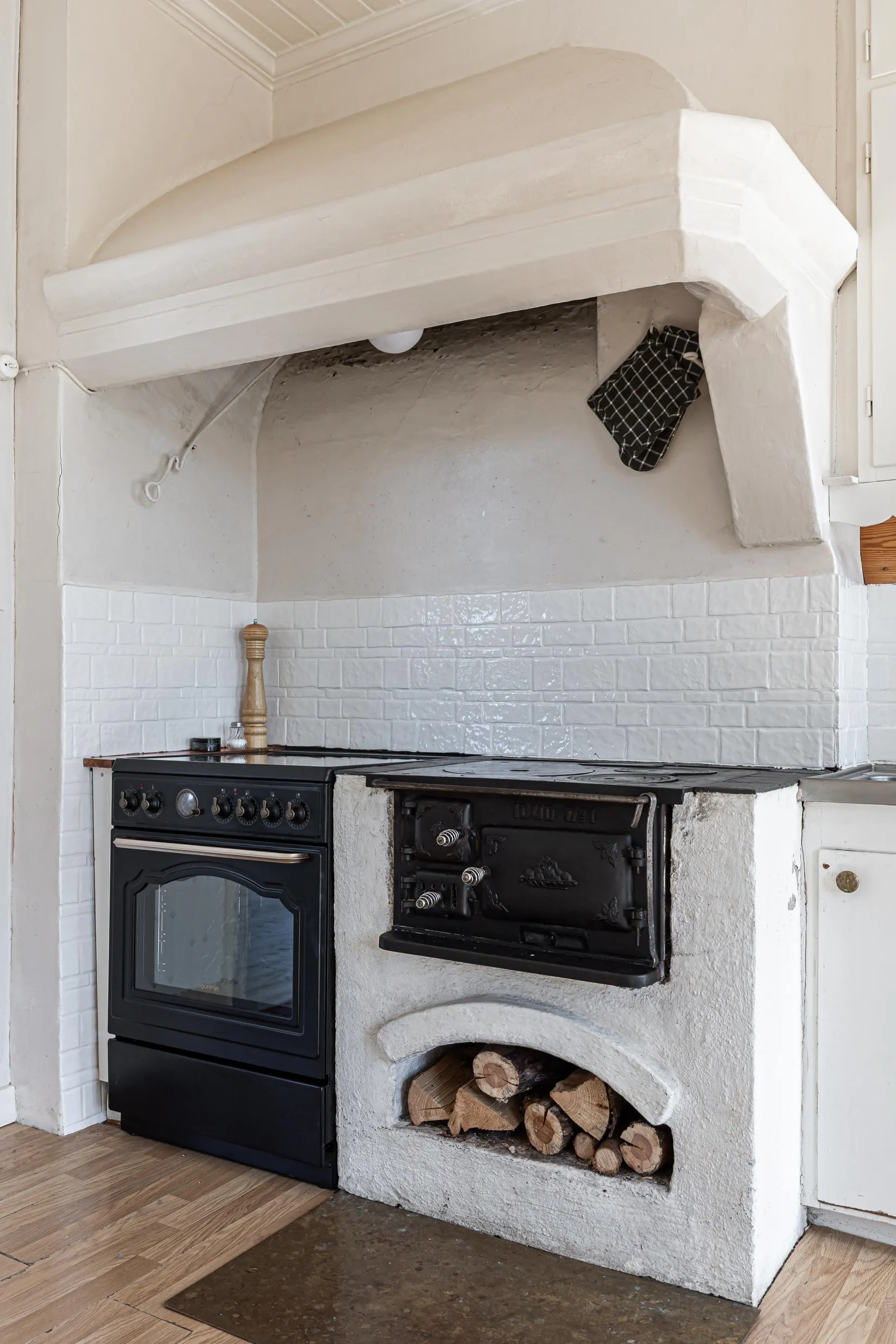 Gård/Skog, Fläckebo Holmbo 112, Sala