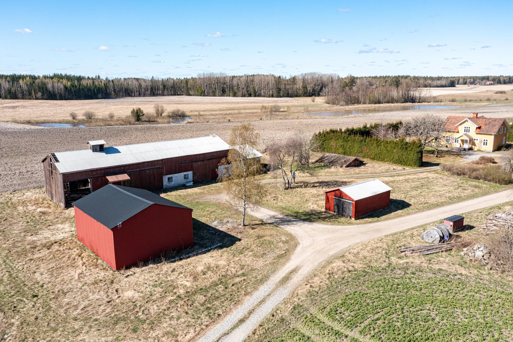 Gård/Skog, Fläckebo Holmbo 112, Sala
