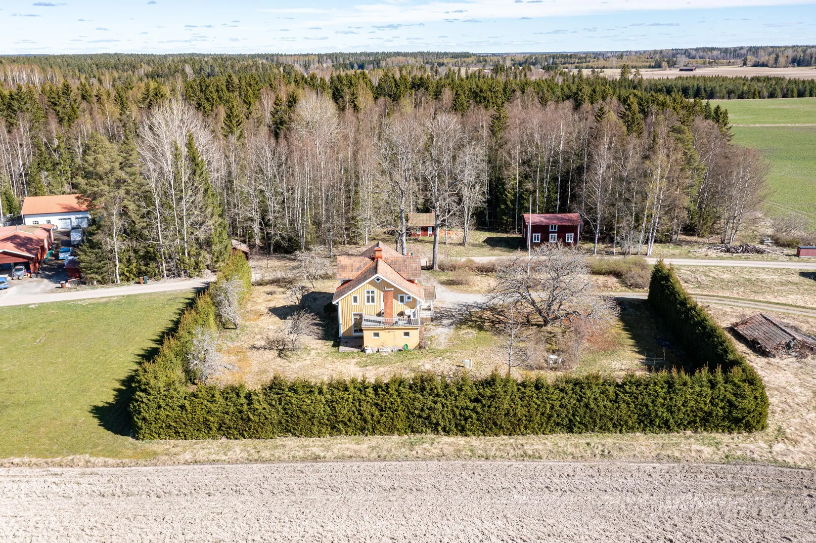 Gård/Skog, Fläckebo Holmbo 112, Sala