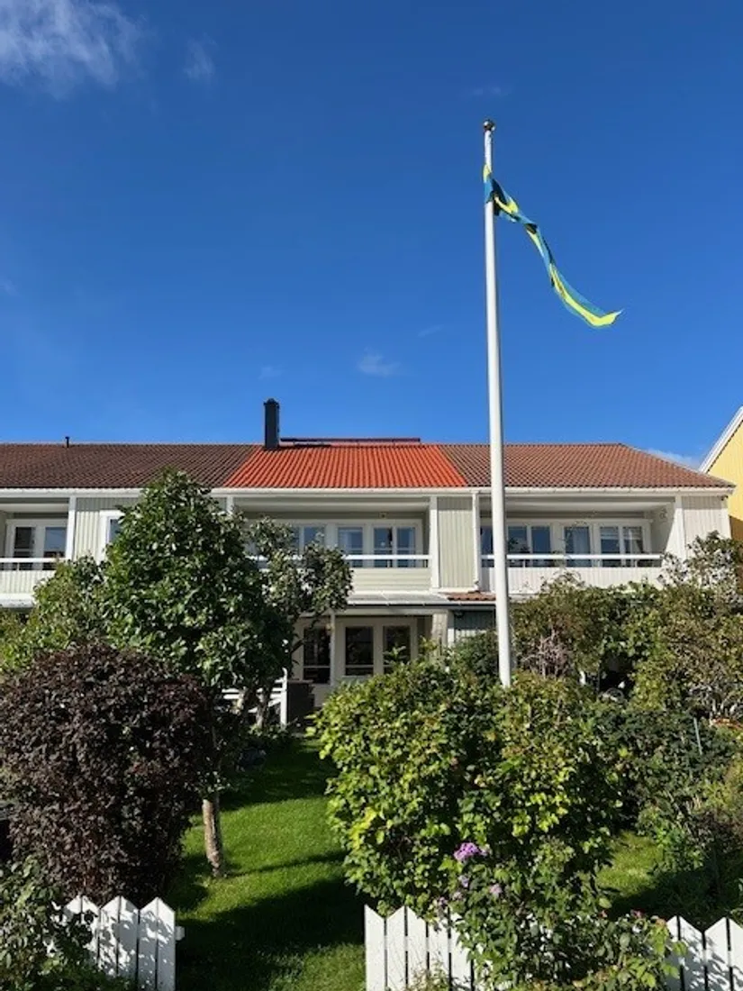 Villa, Radhus, Lövmovägen 66, Bollstanäs, Upplands Väsby