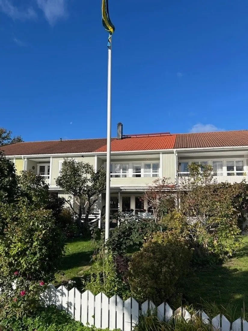 Villa, Radhus, Lövmovägen 66, Bollstanäs, Upplands Väsby