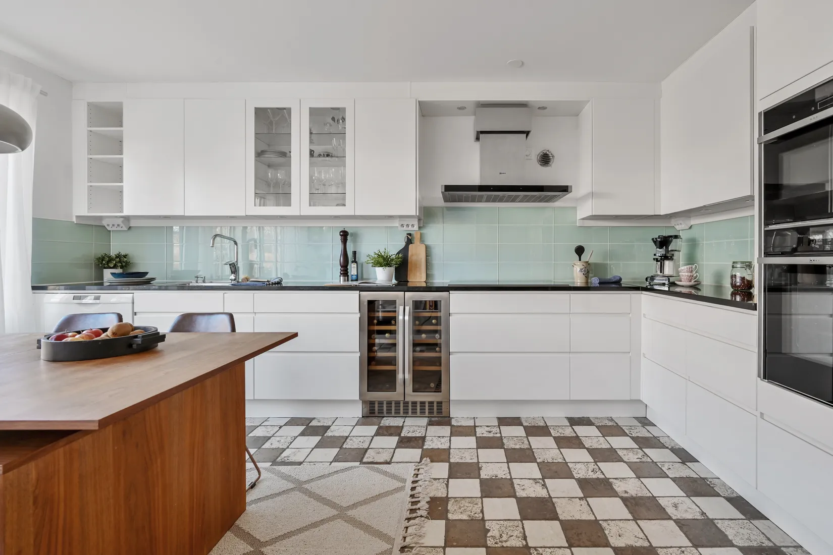 Villa, Radhus, Lövmovägen 66, Bollstanäs, Upplands Väsby