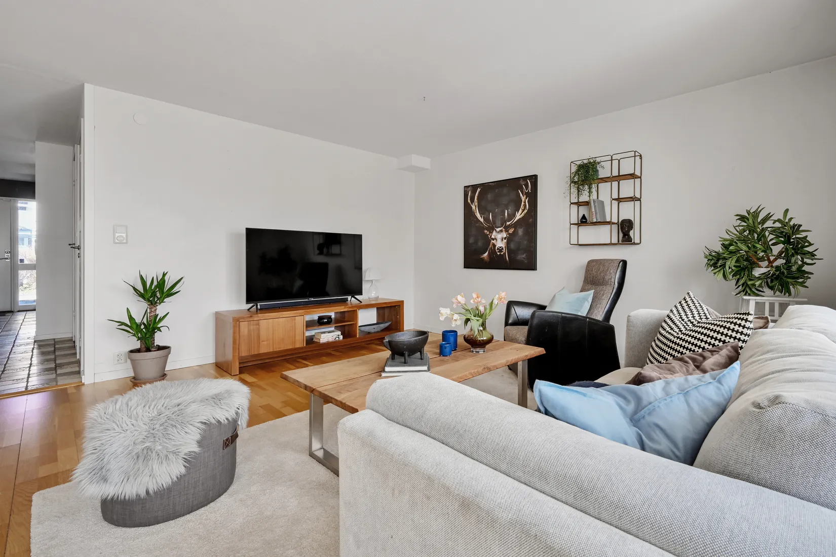 Villa, Radhus, Lövmovägen 66, Bollstanäs, Upplands Väsby