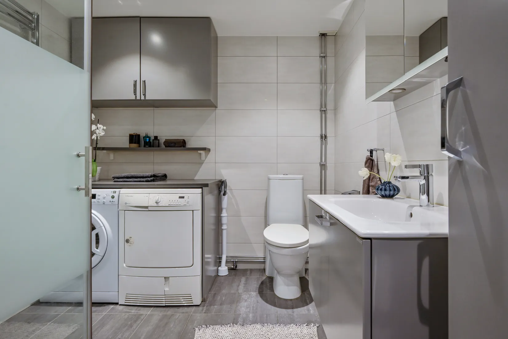 Villa, Radhus, Lövmovägen 66, Bollstanäs, Upplands Väsby