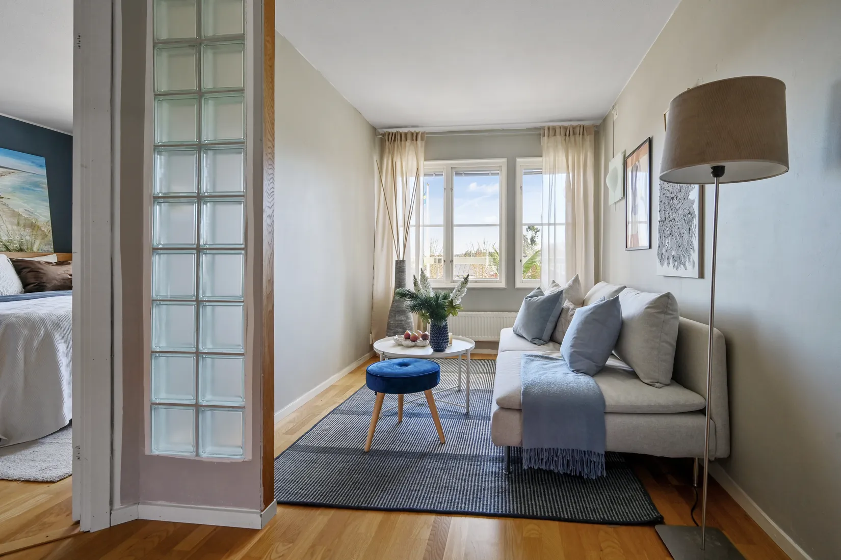 Villa, Radhus, Lövmovägen 66, Bollstanäs, Upplands Väsby