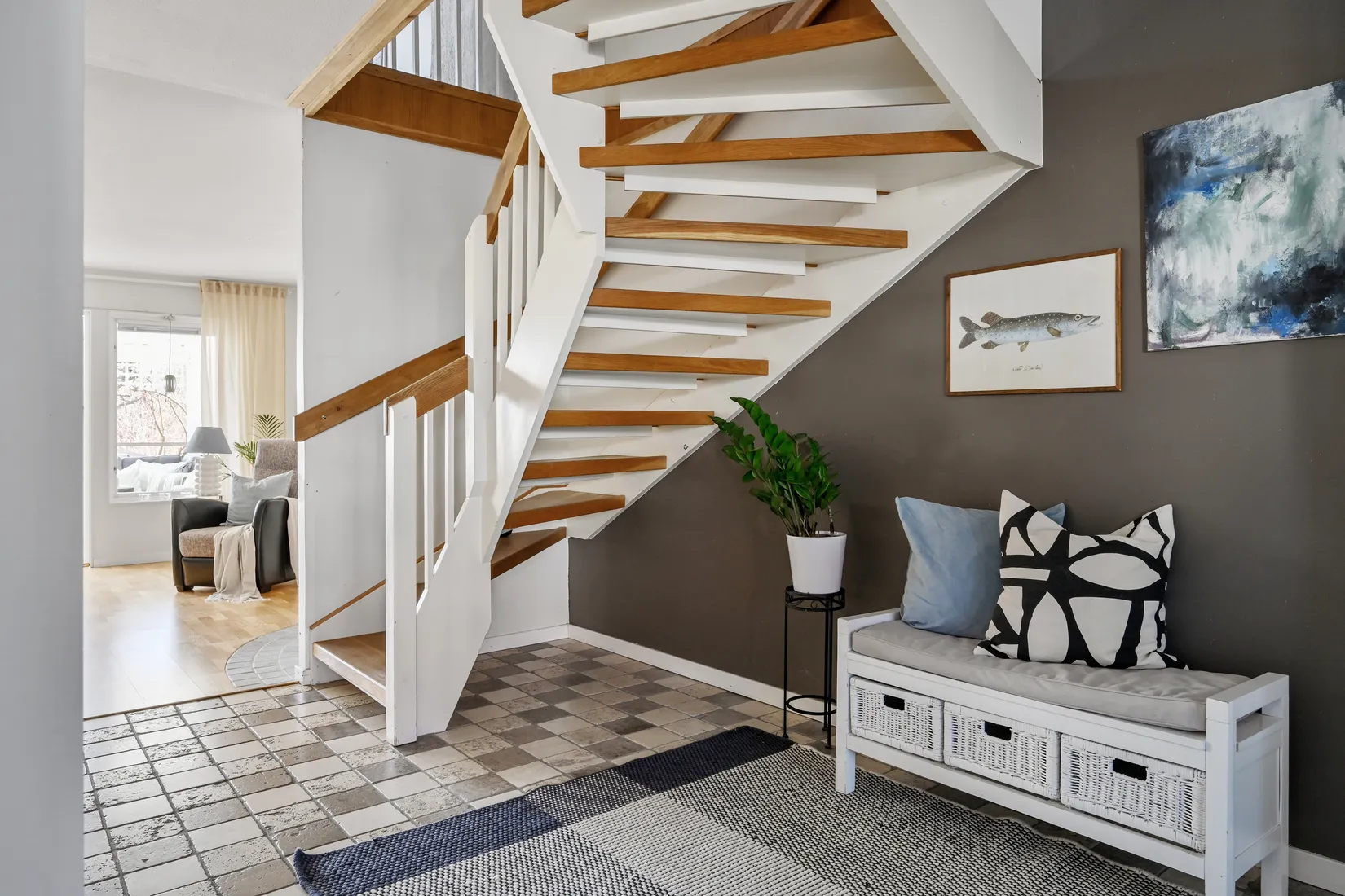 Villa, Radhus, Lövmovägen 66, Bollstanäs, Upplands Väsby