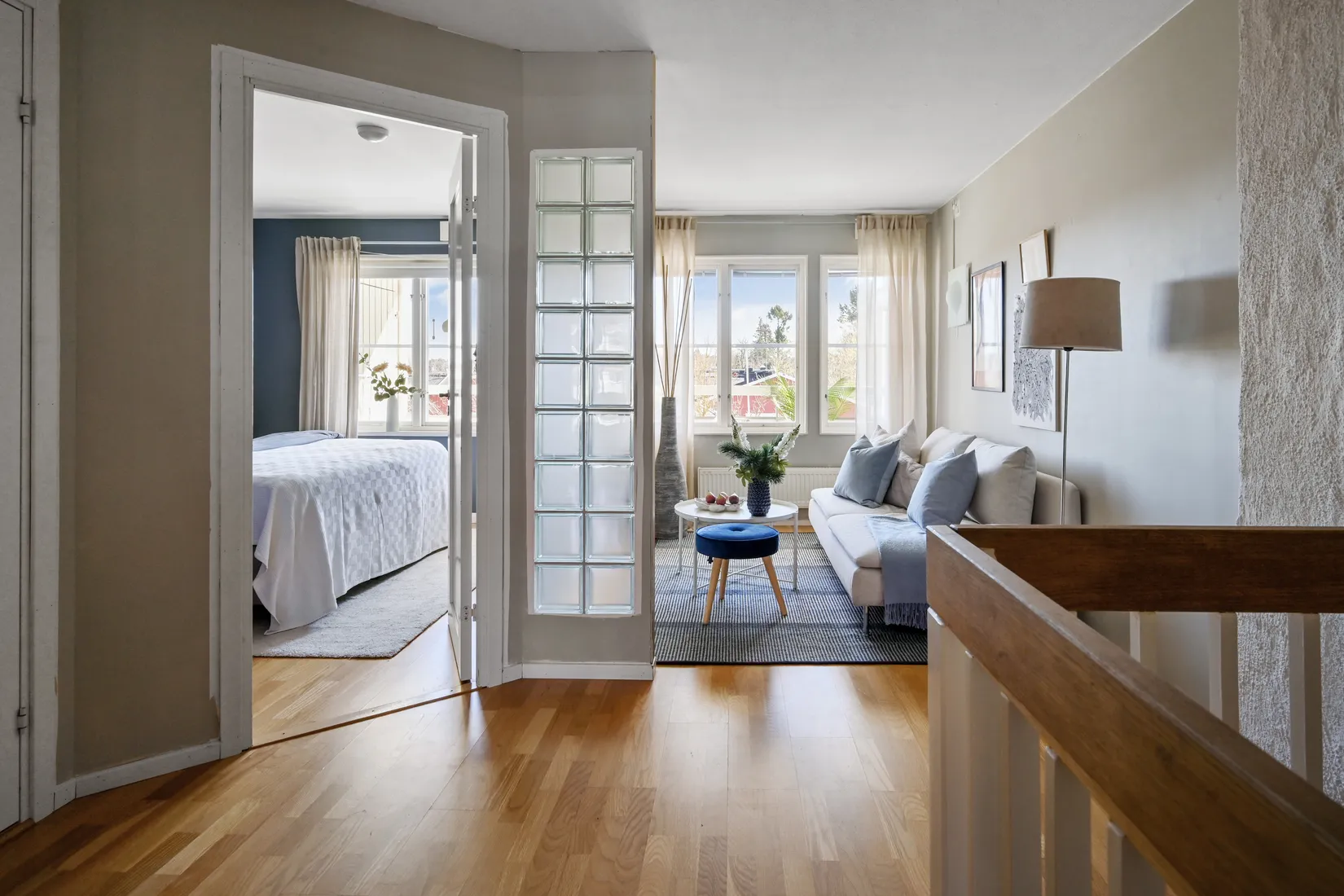 Villa, Radhus, Lövmovägen 66, Bollstanäs, Upplands Väsby