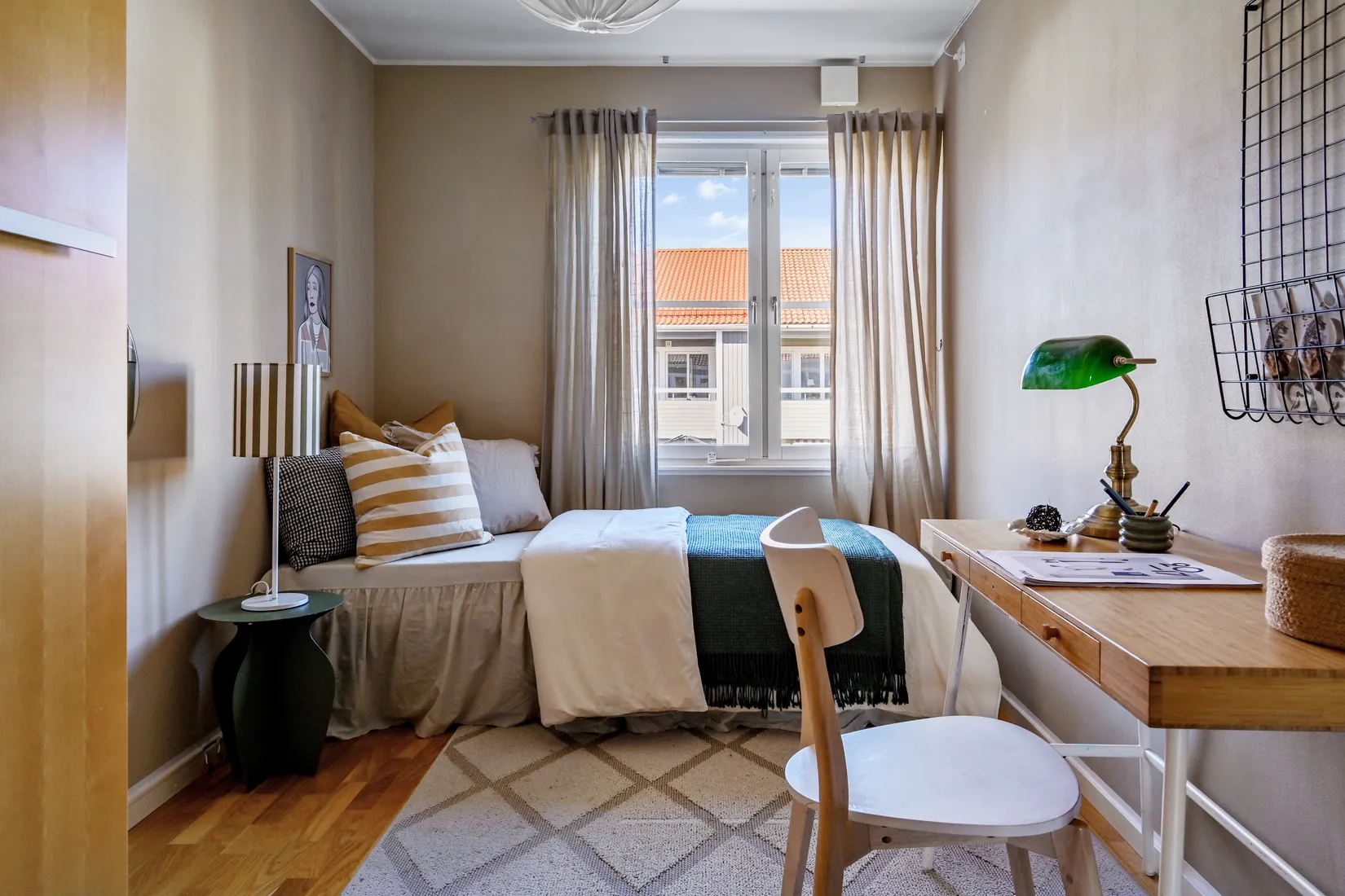 Villa, Radhus, Lövmovägen 66, Bollstanäs, Upplands Väsby