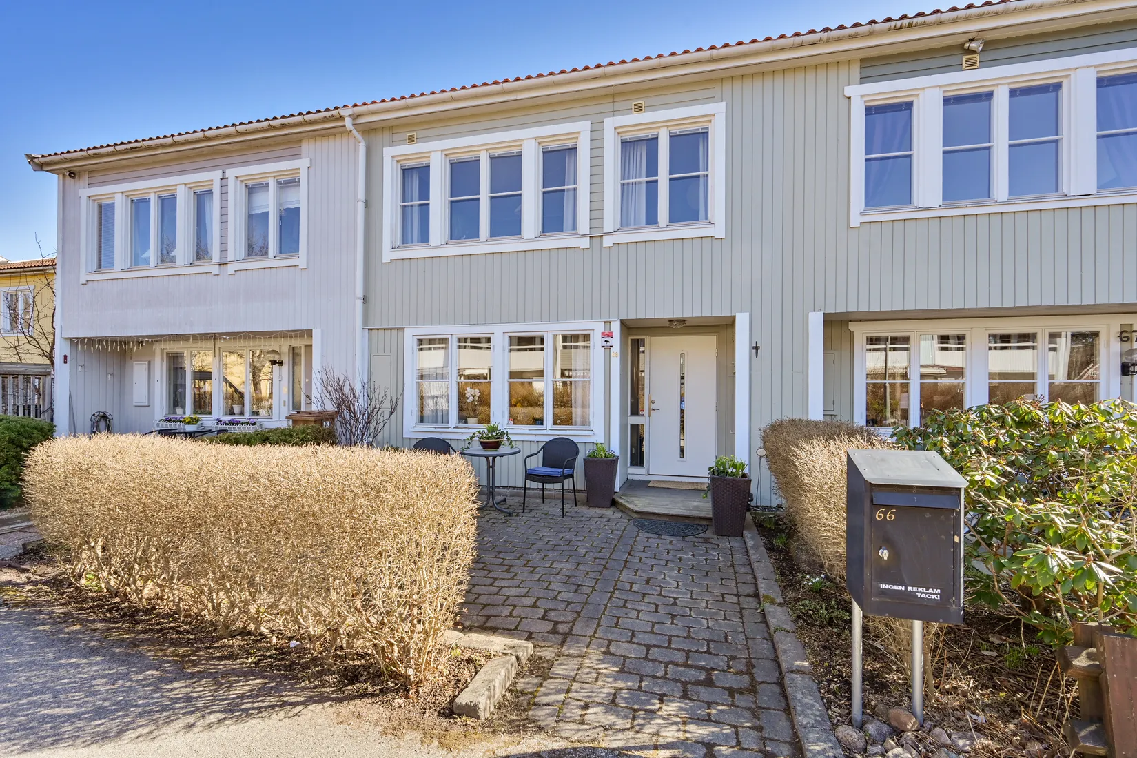 Villa, Radhus, Lövmovägen 66, Bollstanäs, Upplands Väsby