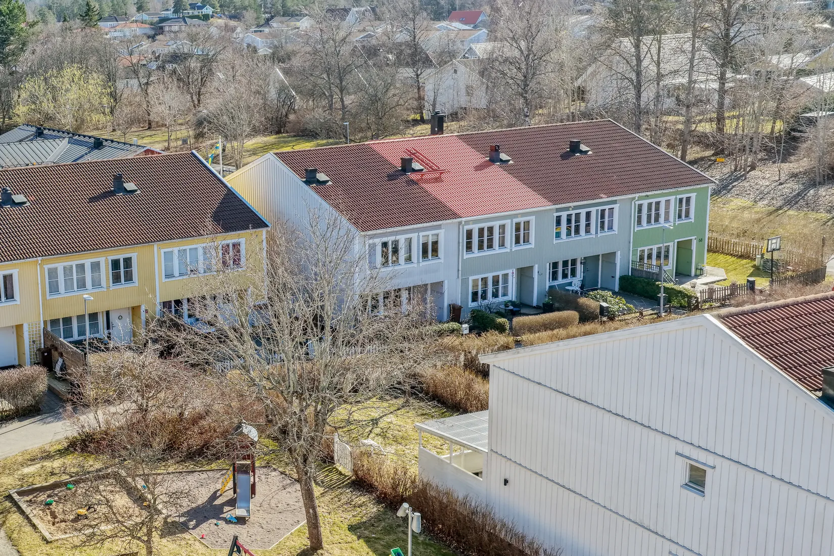 Villa, Radhus, Lövmovägen 66, Bollstanäs, Upplands Väsby