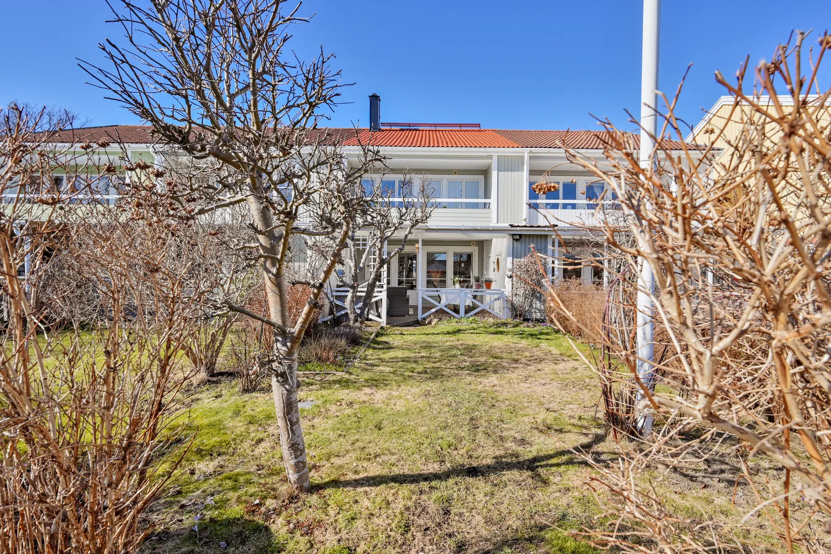 Villa, Radhus, Lövmovägen 66, Bollstanäs, Upplands Väsby