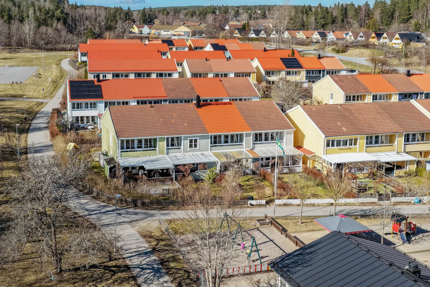 Villa, Radhus, Lövmovägen 66, Bollstanäs, Upplands Väsby