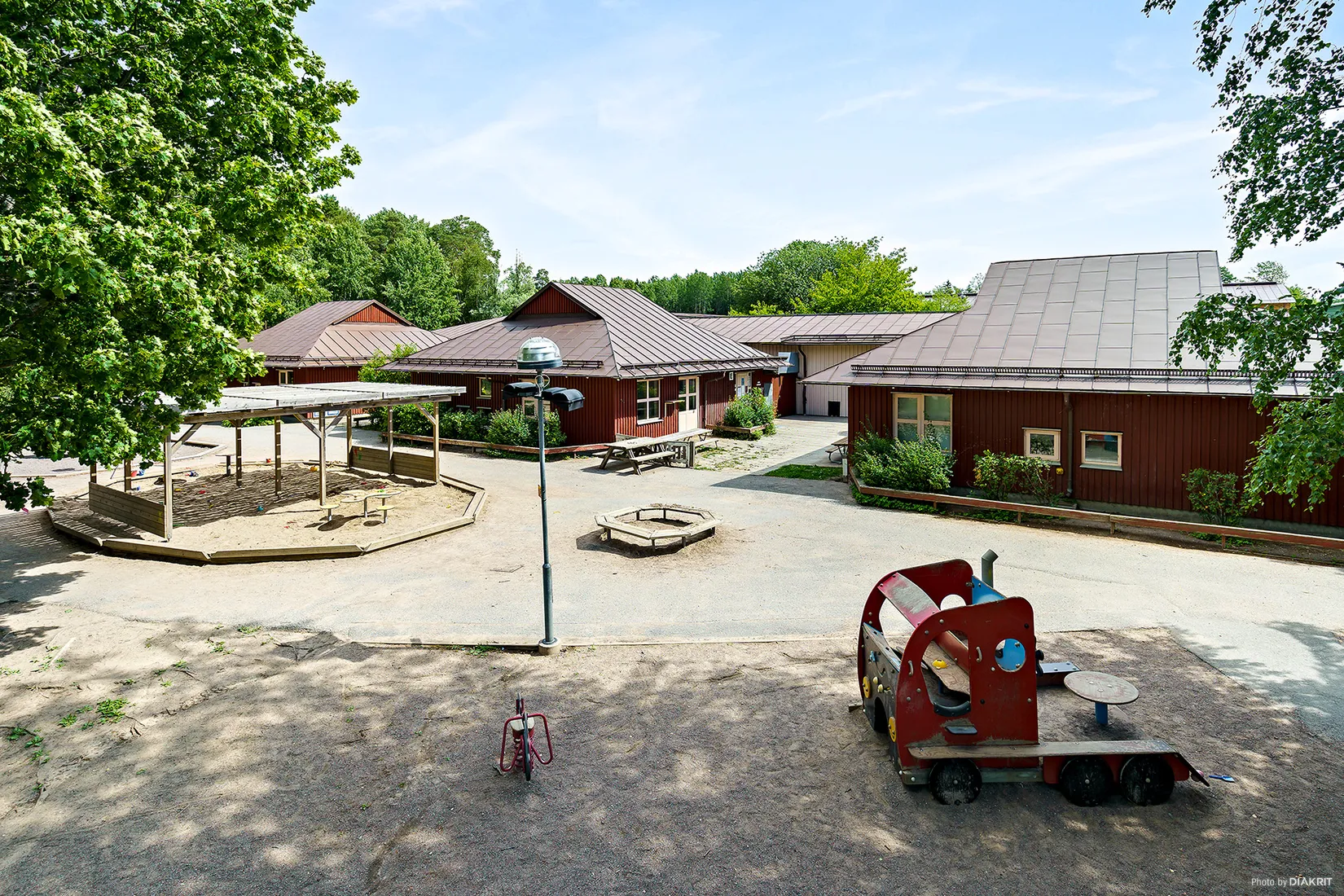 Villa, Radhus, Hasselnötsvägen 15, Viksjö Hummelmora, Järfälla