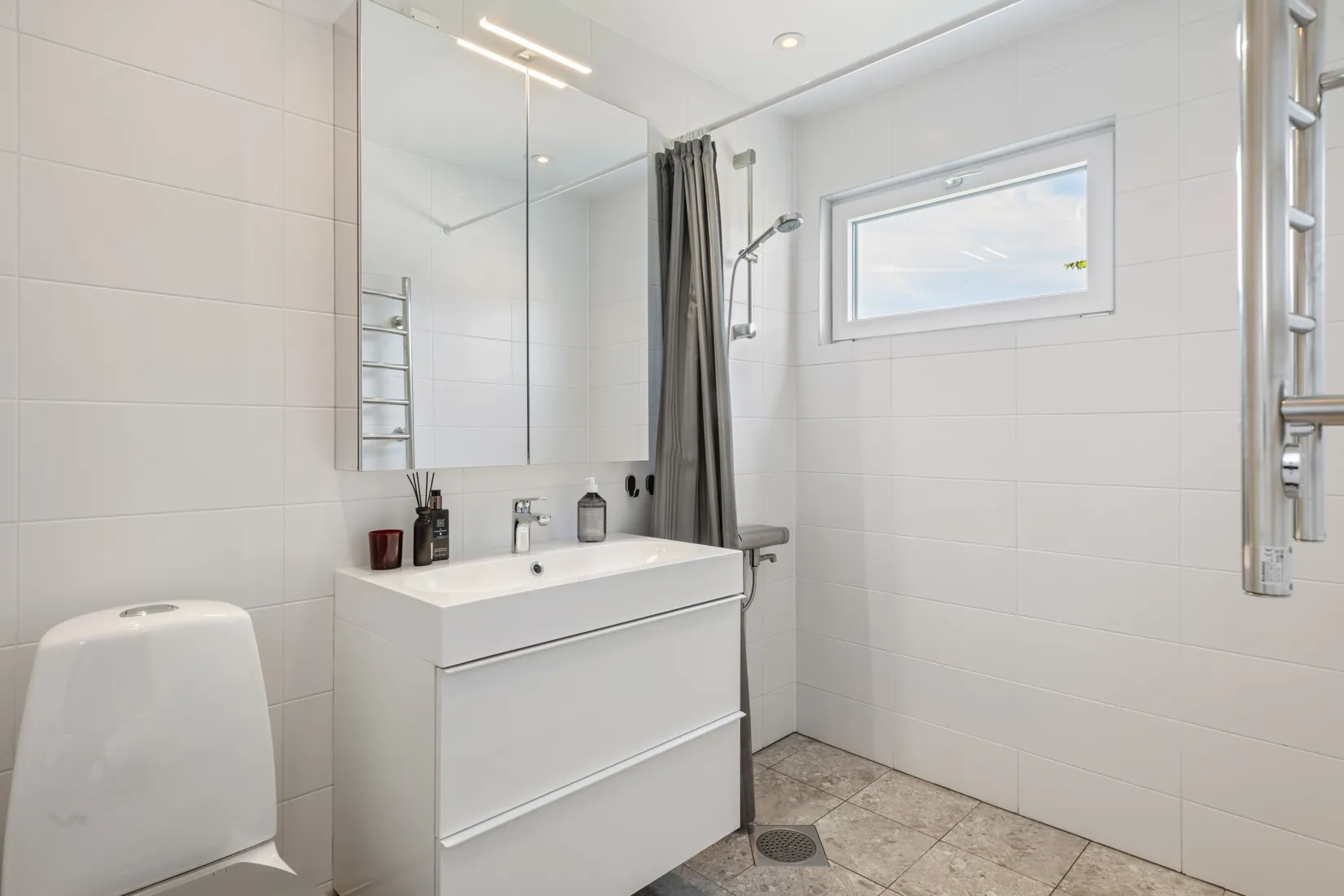 Villa, Radhus, Dianavägen 30, Gribbylund, Täby