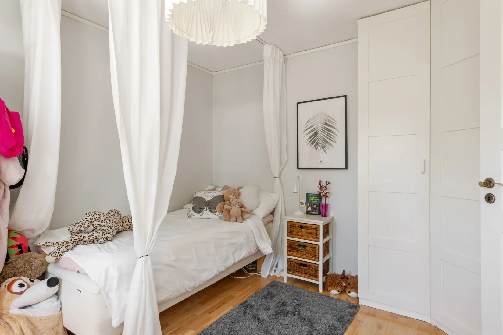 Villa, Radhus, Dianavägen 30, Gribbylund, Täby