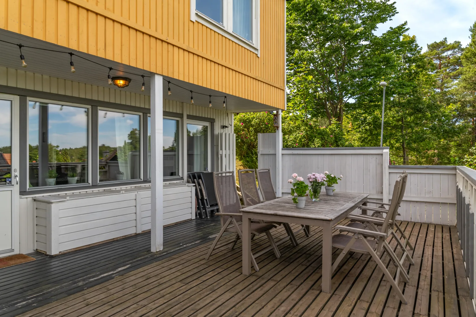 Villa, Radhus, Dianavägen 30, Gribbylund, Täby