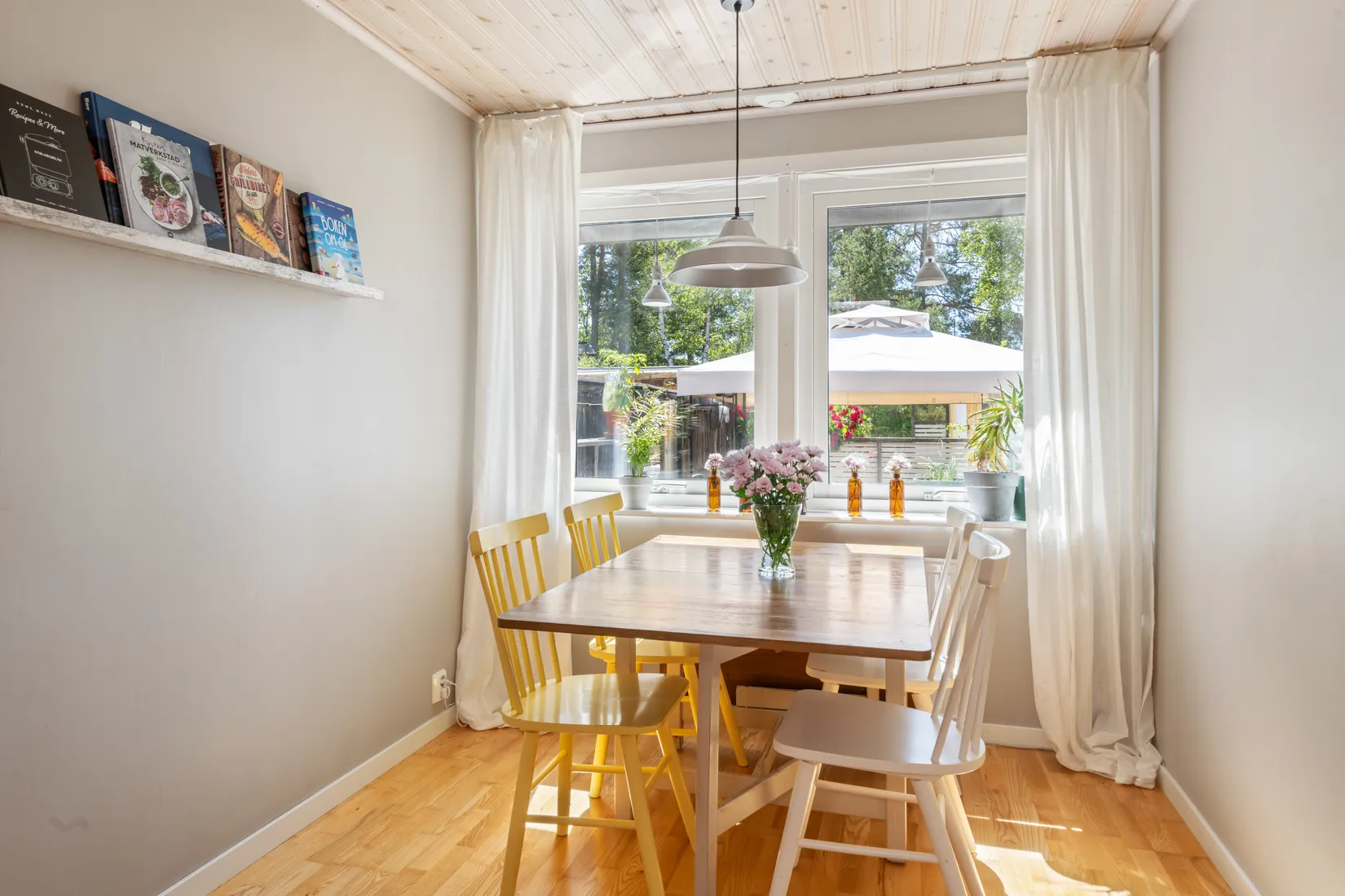 Villa, Radhus, Dianavägen 30, Gribbylund, Täby