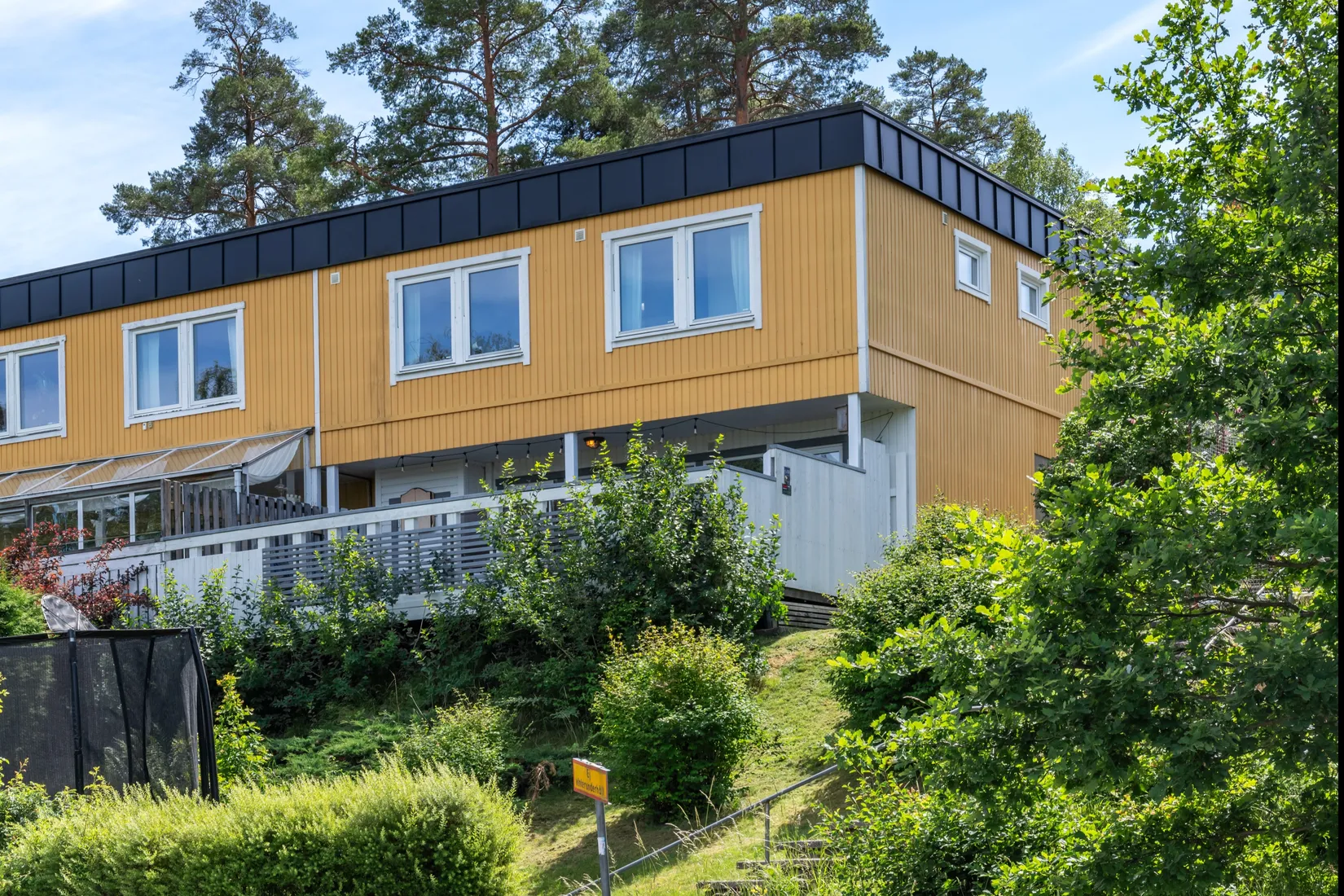 Villa, Radhus, Dianavägen 30, Gribbylund, Täby