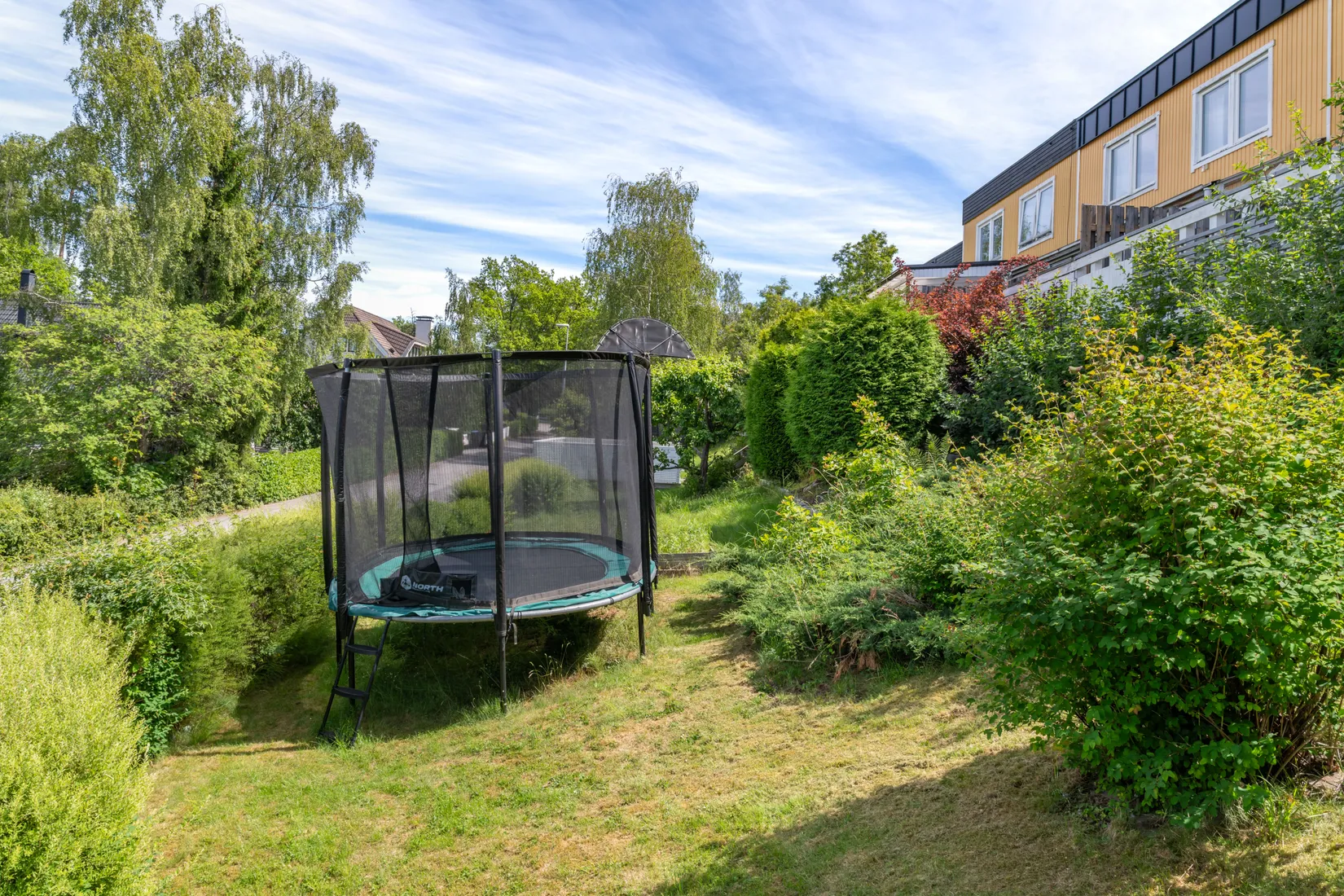 Villa, Radhus, Dianavägen 30, Gribbylund, Täby