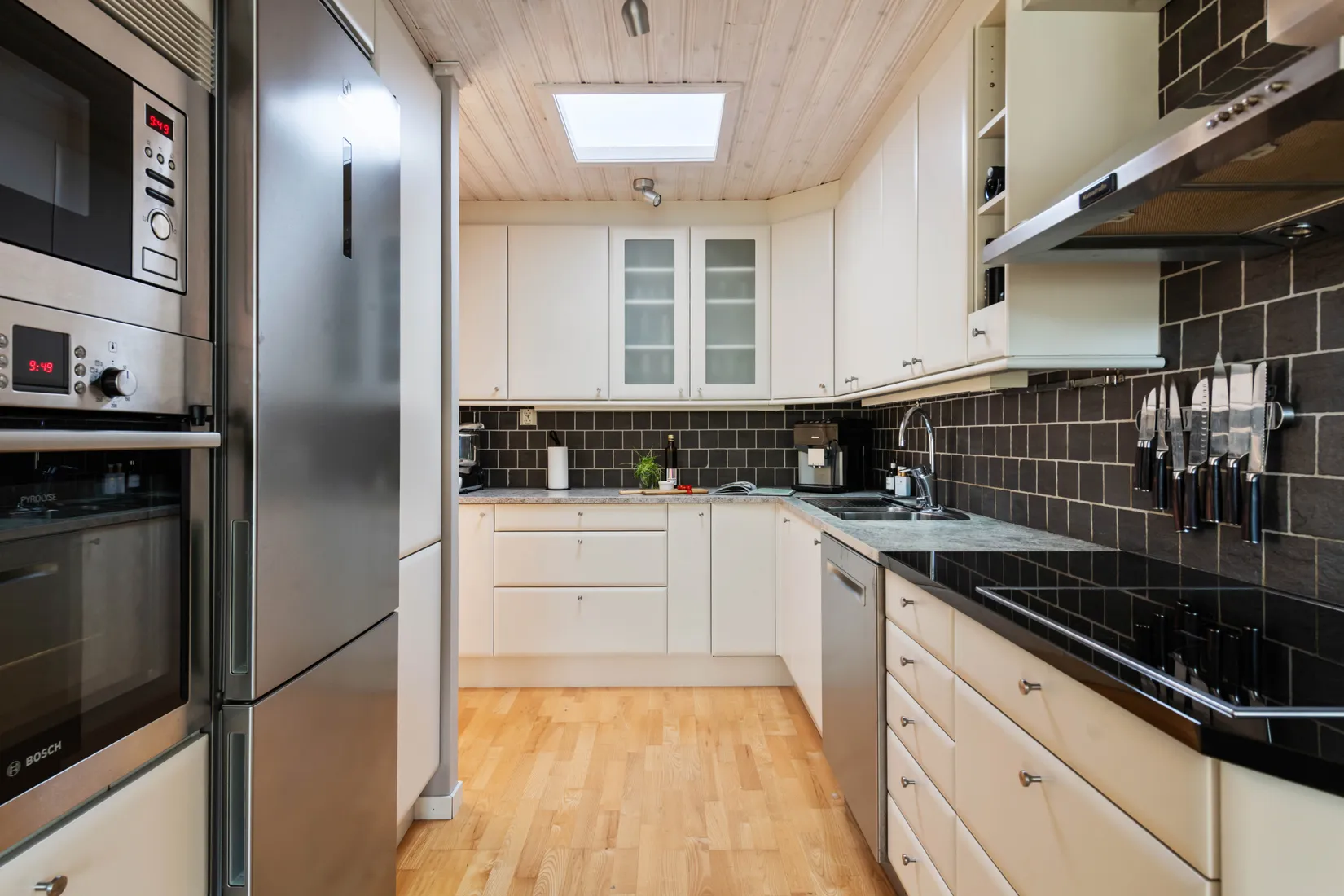 Villa, Radhus, Dianavägen 30, Gribbylund, Täby