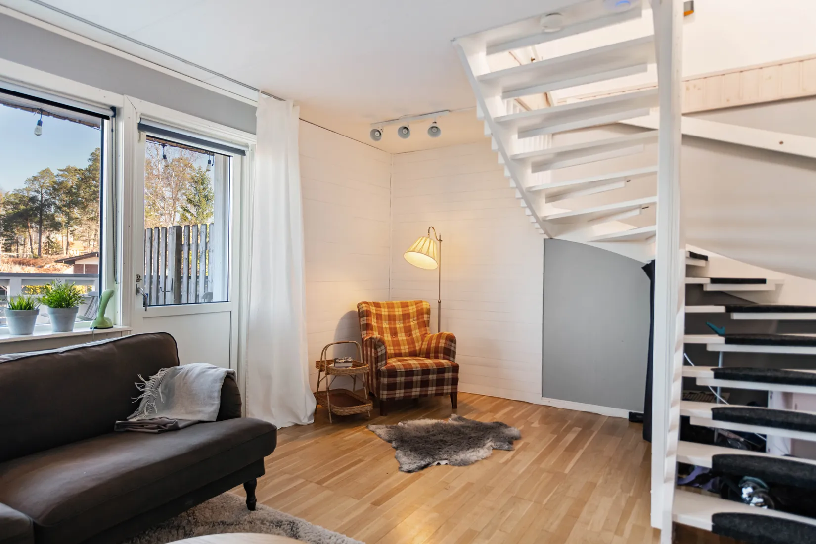 Villa, Radhus, Dianavägen 30, Gribbylund, Täby