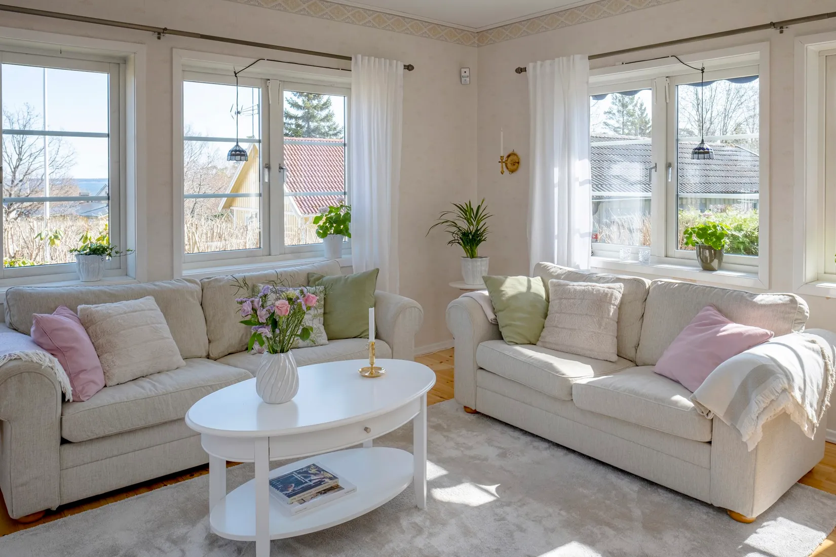 Villa, Ytterbystrandsvägen 52, Vaxholm Resarö, Vaxholm