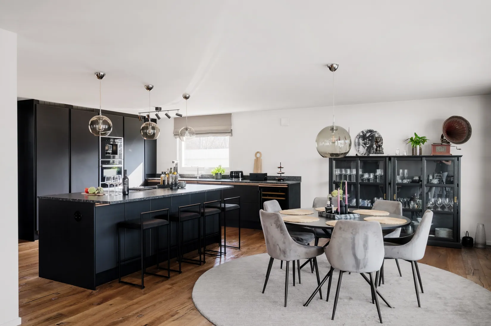 Villa, Strandvägen 31, Bålsta-Fånäs, Håbo