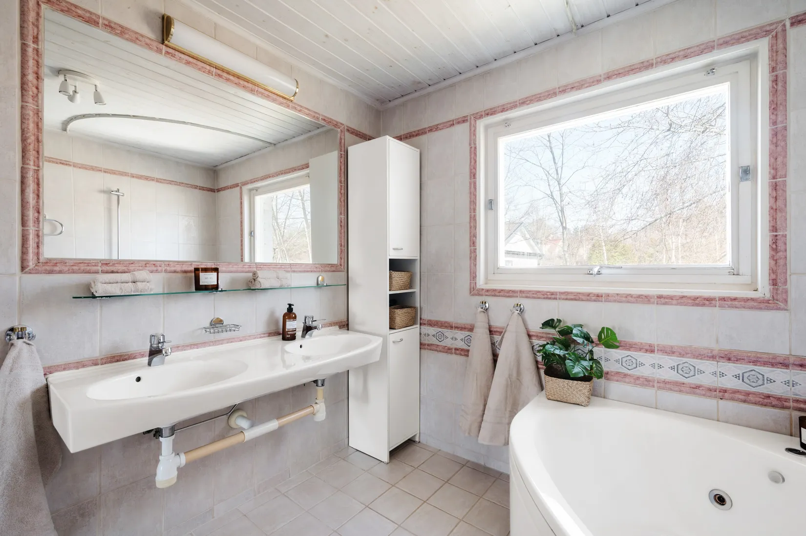 Villa, Strandvägen 31, Bålsta-Fånäs, Håbo