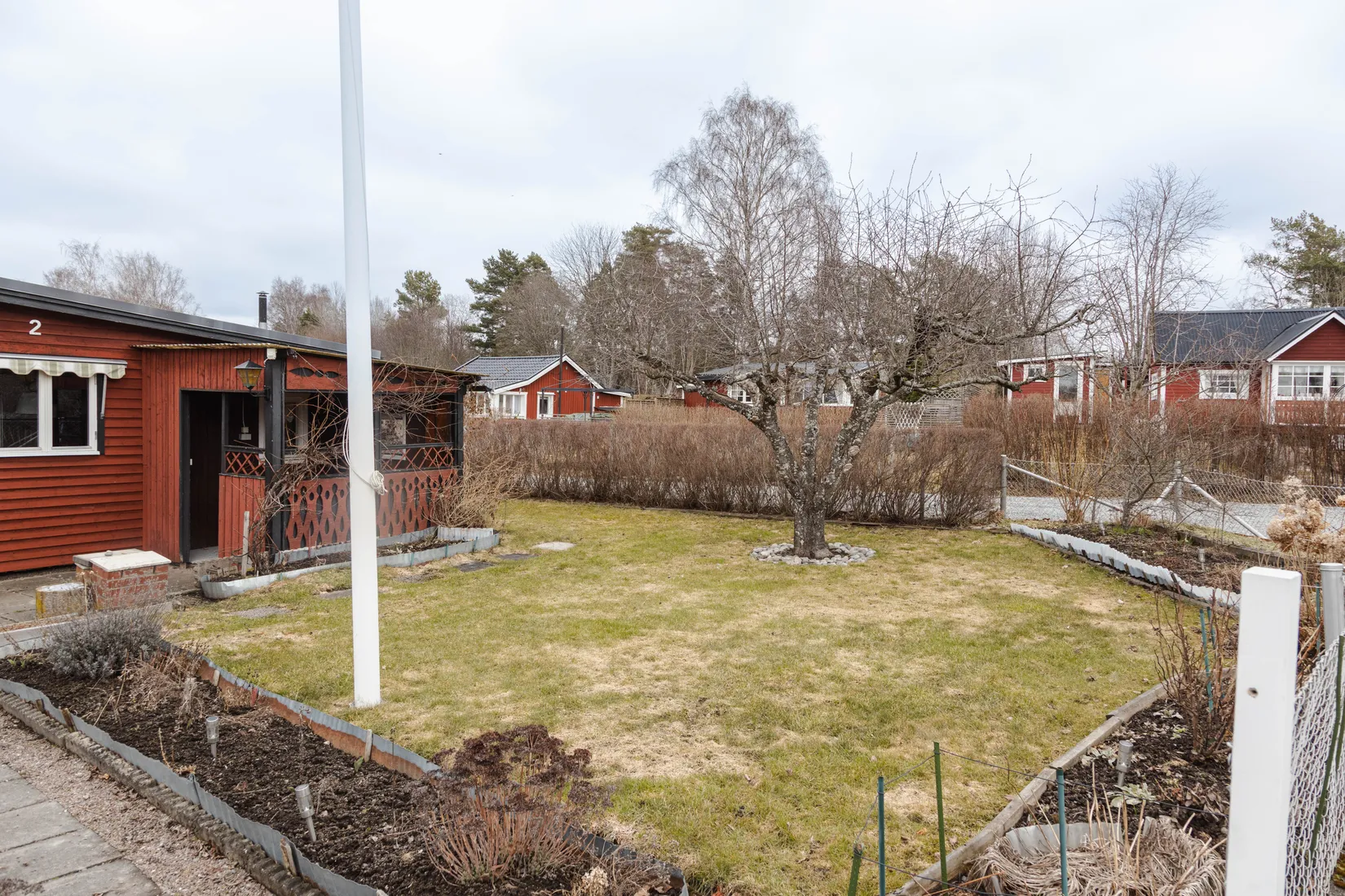 Fritidshus, Femte kolonistigen 2, Hälla, Västerås