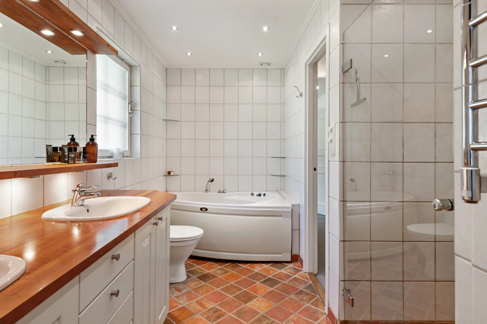 Villa, Höglandsvägen 29A, Näsbypark Sjösidan, Täby