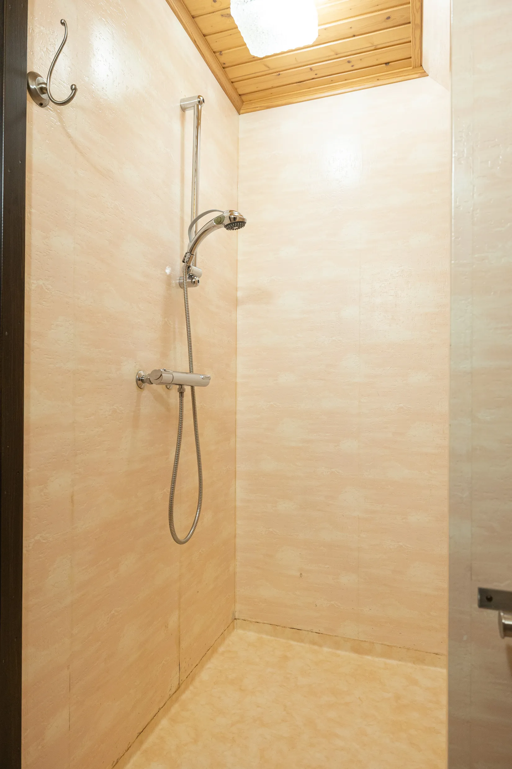 Radhus, Svärmarevägen 76, Fresta, Upplands Väsby