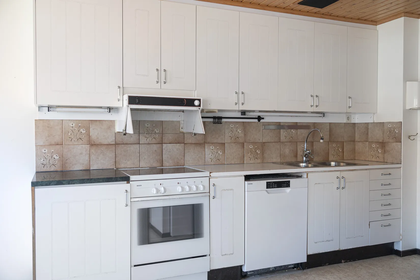 Radhus, Svärmarevägen 76, Fresta, Upplands Väsby