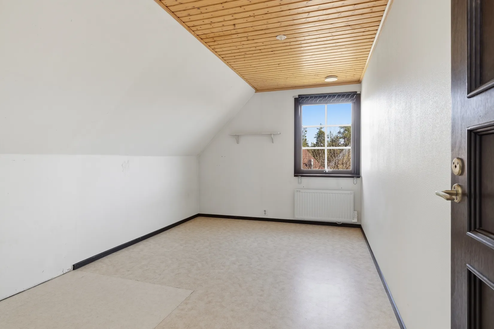 Radhus, Svärmarevägen 76, Fresta, Upplands Väsby