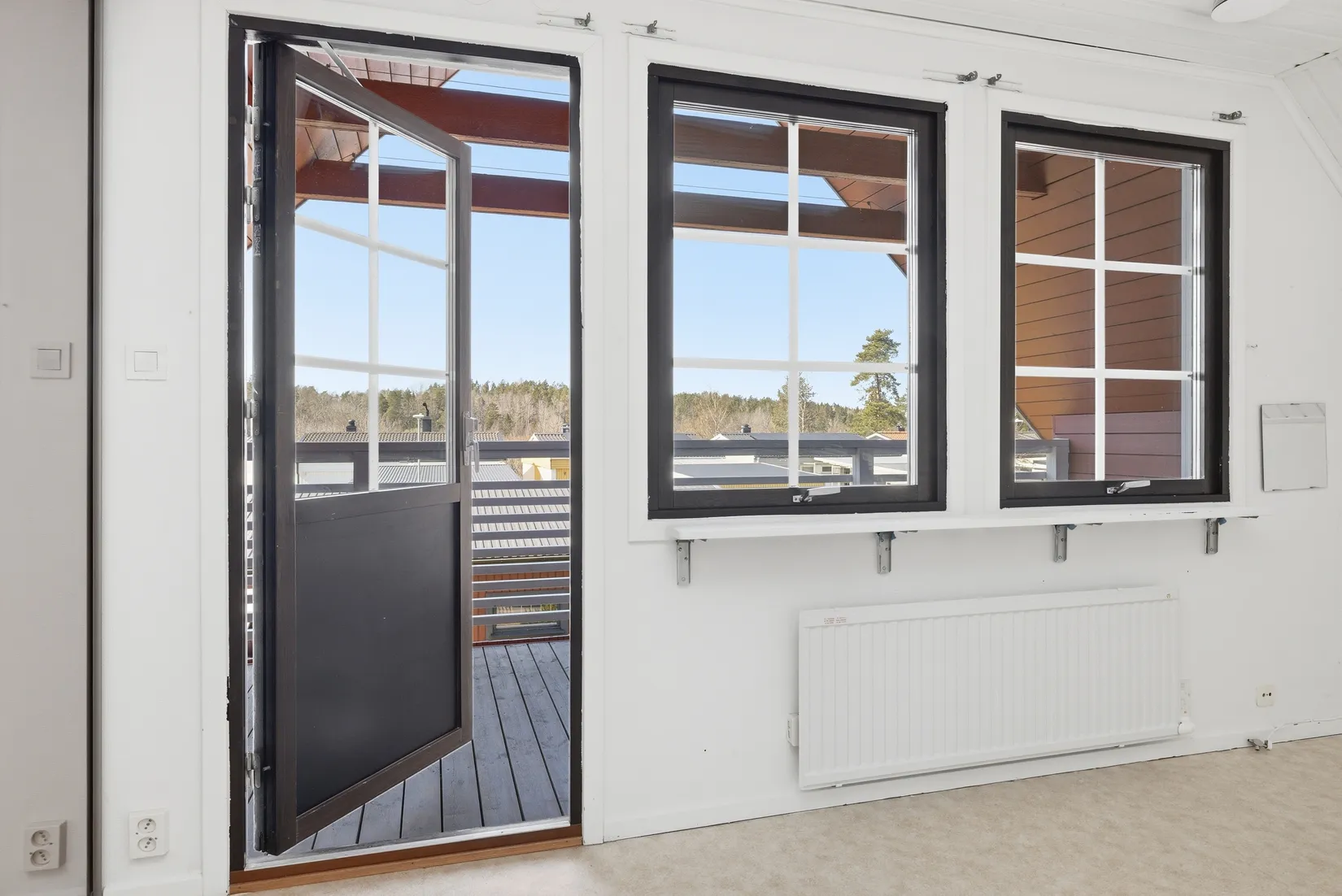 Radhus, Svärmarevägen 76, Fresta, Upplands Väsby